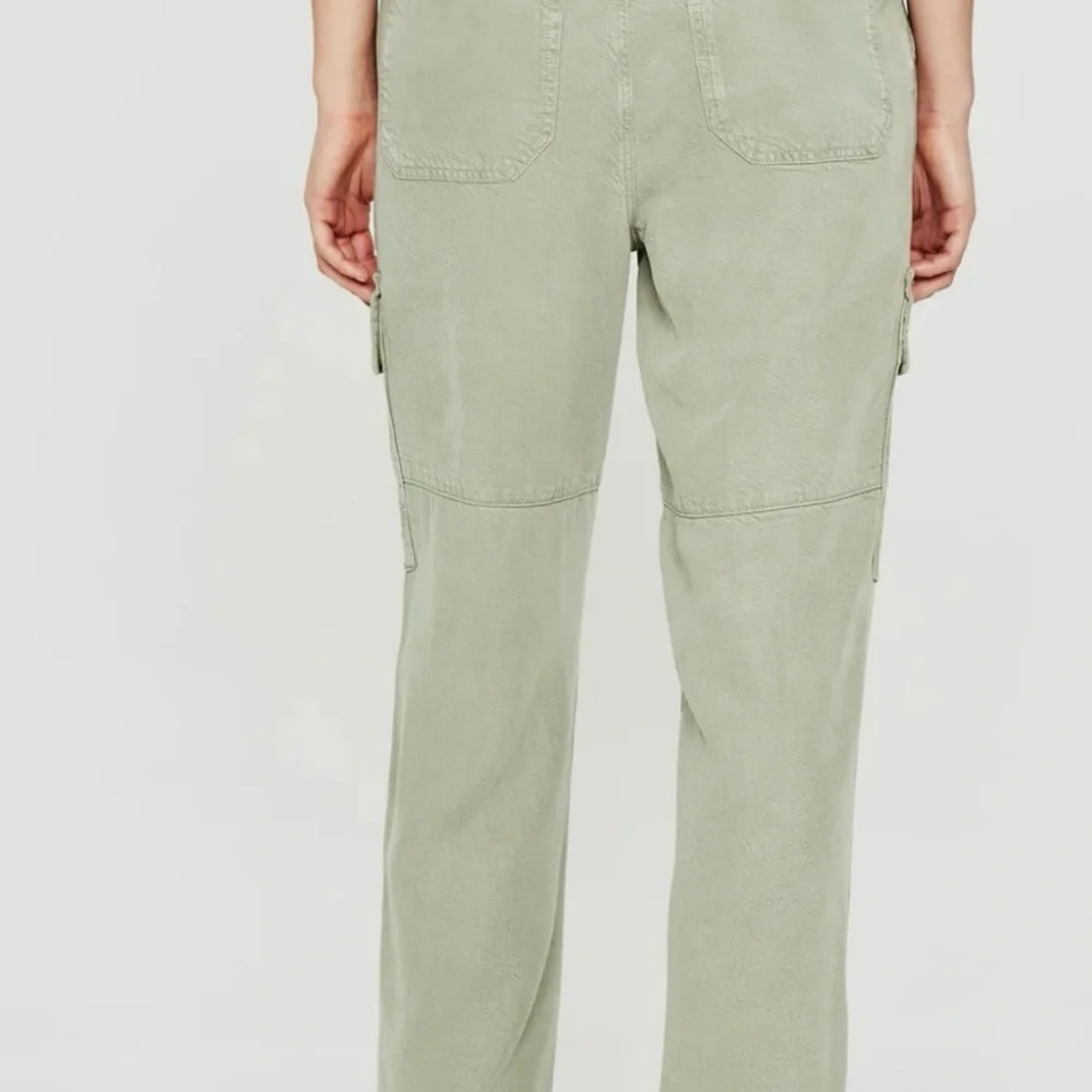 AG Los Angeles Knoxx Cargo High Rise Baggy Boyfriend green pants. Grunge utility - Picture 5 of 16